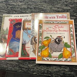 ￼Jan Brett Christmas Treasury Pack